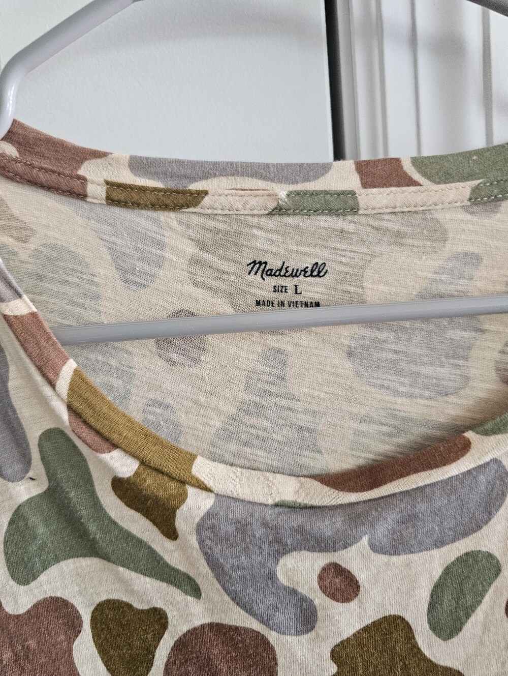Madewell Whisper Camo Crewneck Tee - Picture 4 of 6